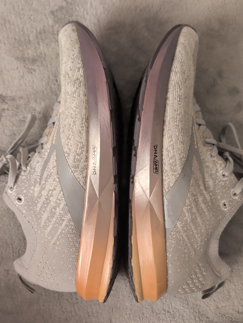 Light Gray  Running Shoes with Gradient Midsole